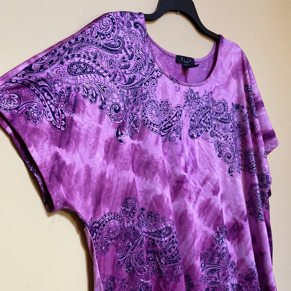 🌼BUNDLE 3 for $20🌼
Purple Tie dye shark tooth Top Size 2X